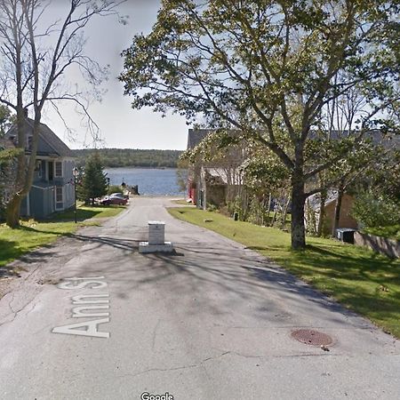 Beside The Tulip Tree Apartment Shelburne Exterior photo